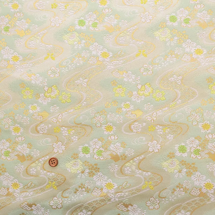 金襴　流水蝶