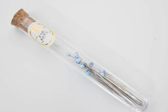 Tulipチューリップ 　まち針　あおぞら